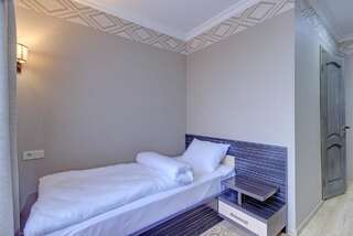 Отель Resident Hotel Almaty Алматы Стандартный одноместный номер-1