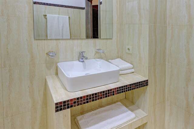 Отель Resident Hotel Almaty Алматы-19